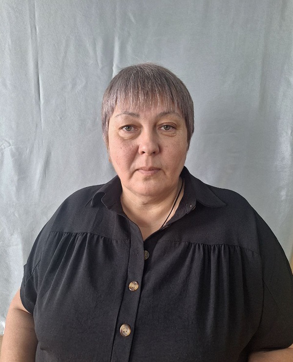 Чипизубова Лариса Иннокентьевна.
